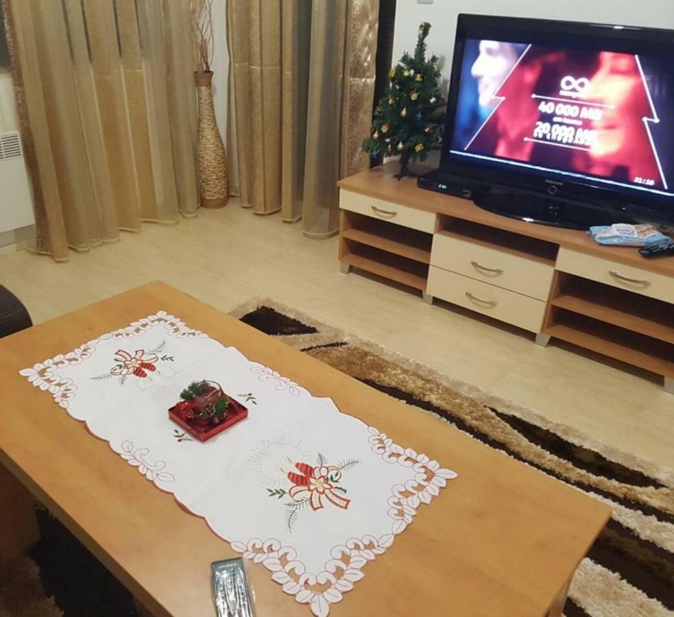 דירות פמפורובו Частен Aпартамент "Никея" В Гранд Манастира מראה חיצוני תמונה